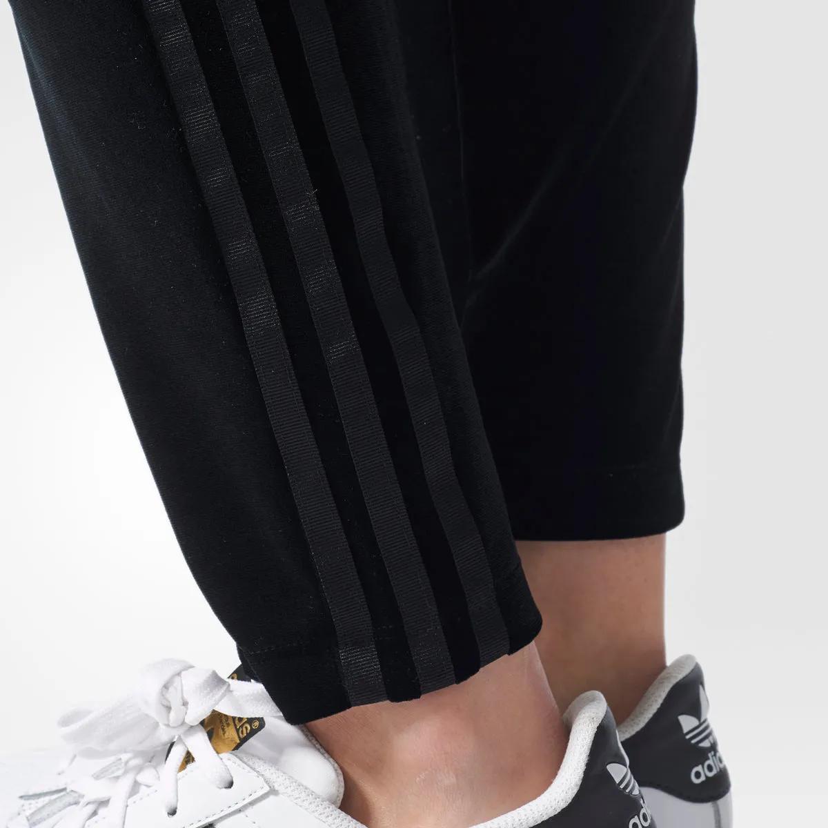 Adidas Originals Superstar Women's Velvet Track Pant Black