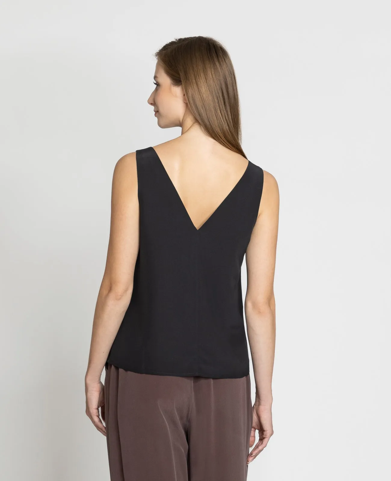 Silk Signature V-neck Tank