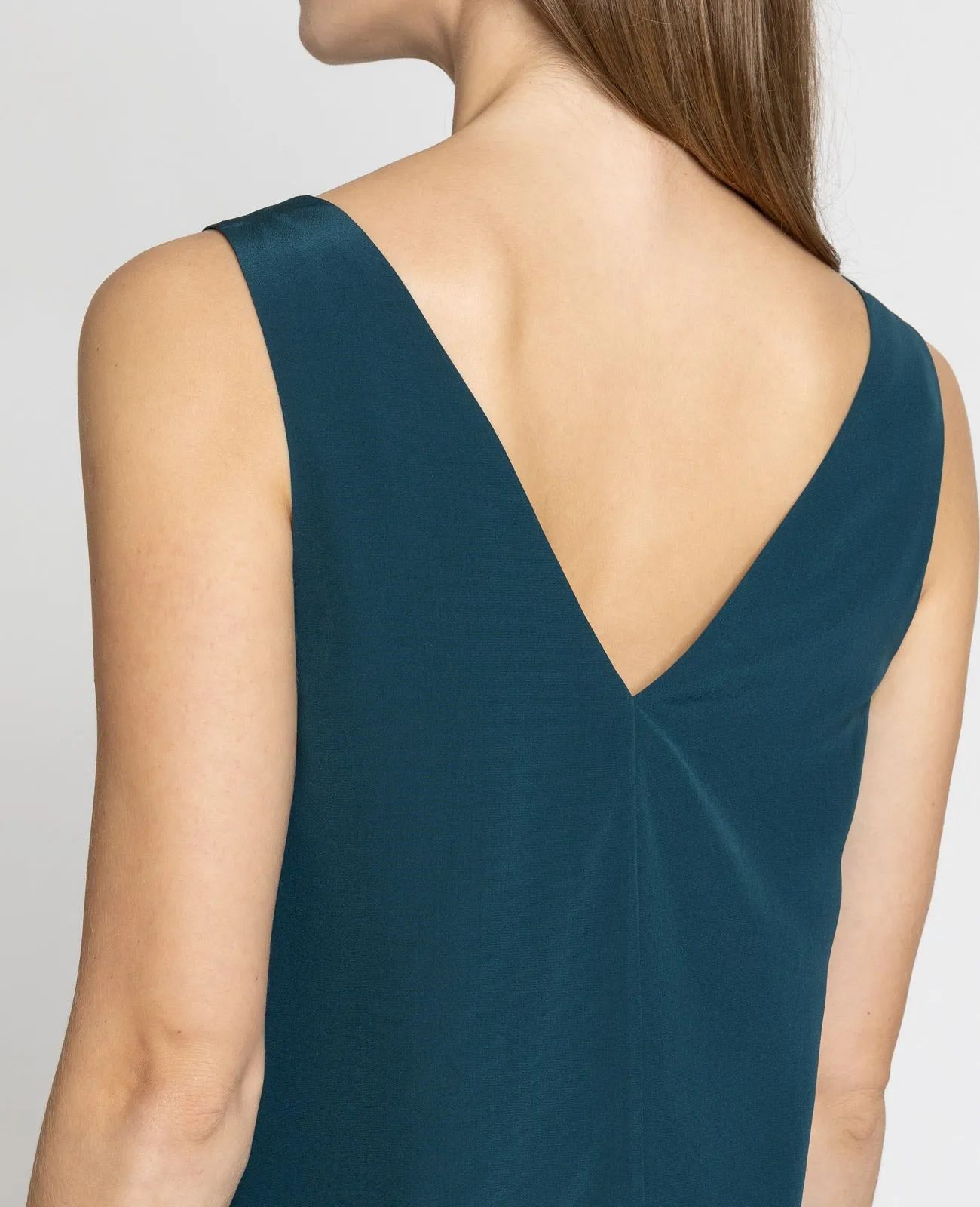 Silk Signature V-neck Tank