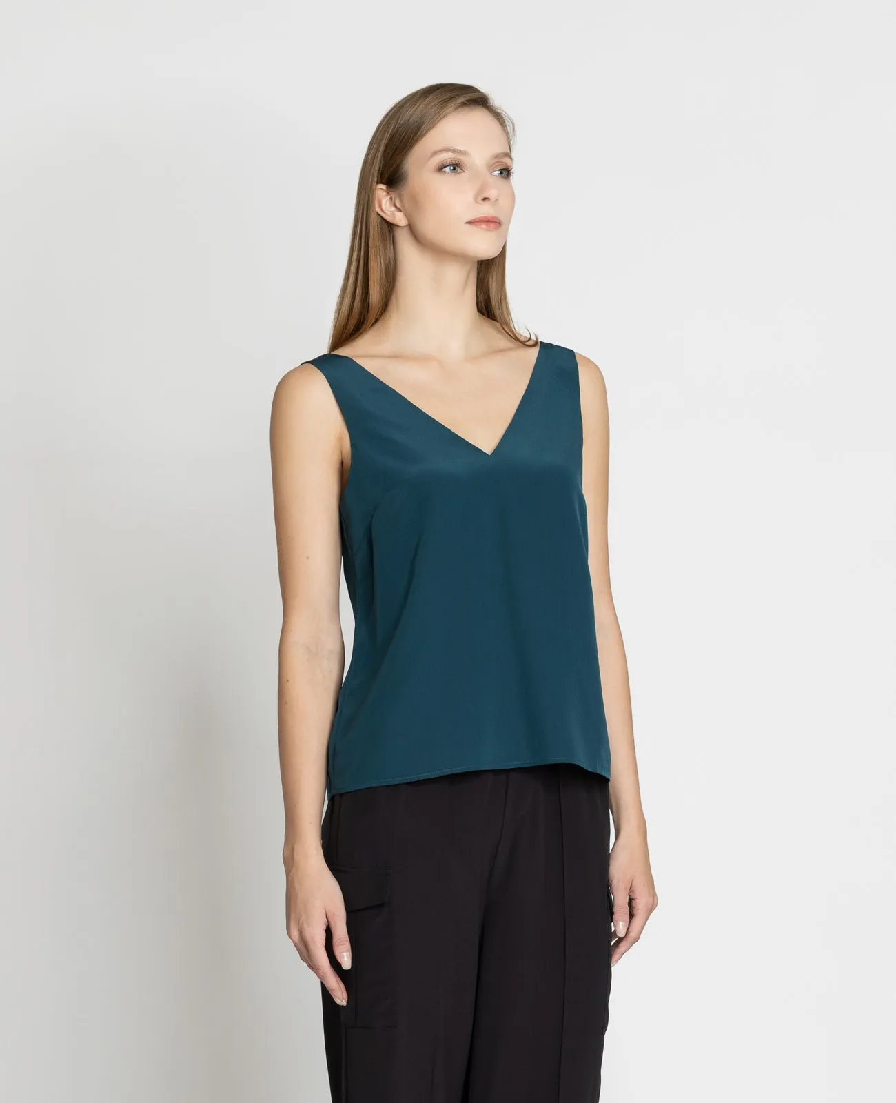 Silk Signature V-neck Tank