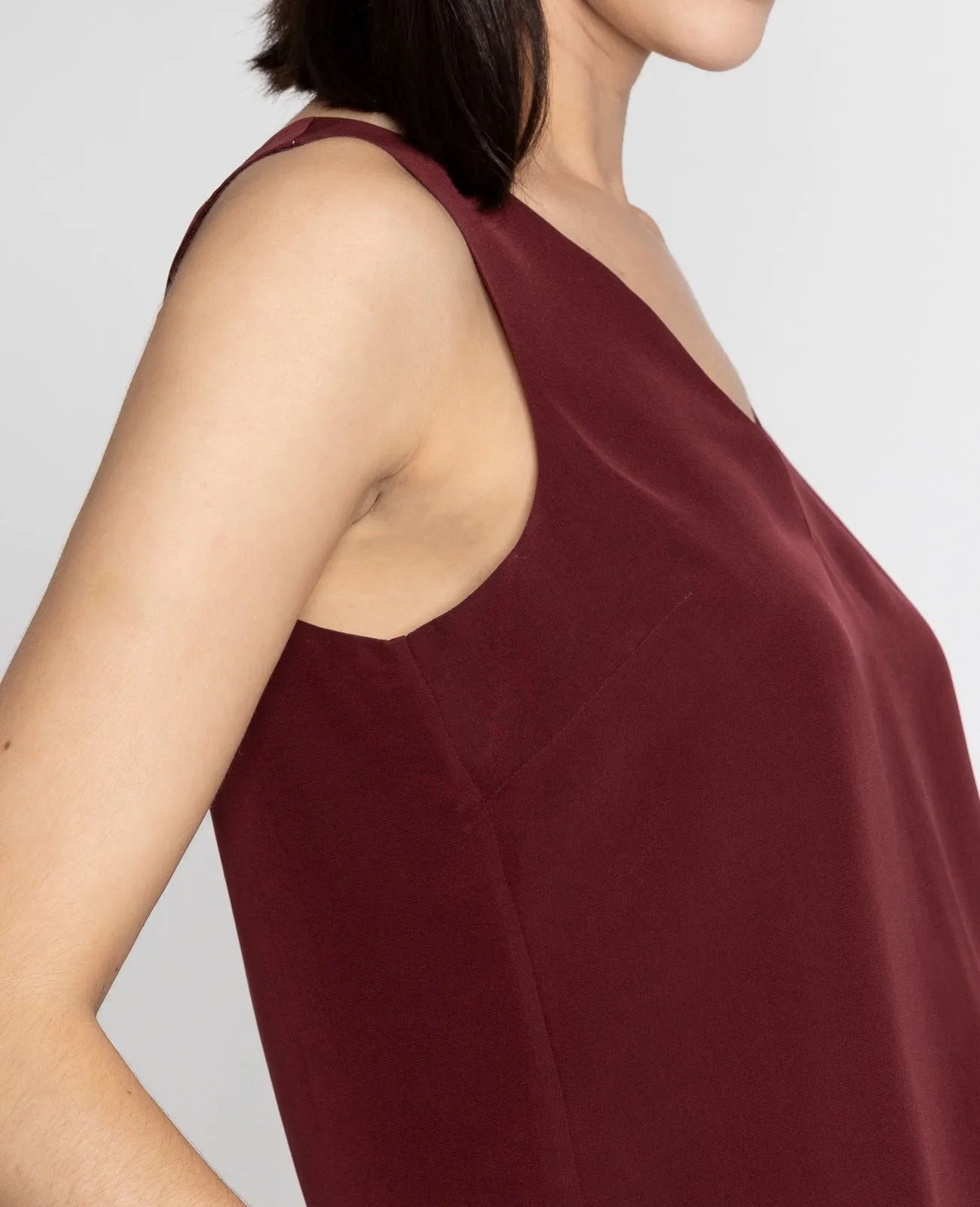 Silk Signature V-neck Tank