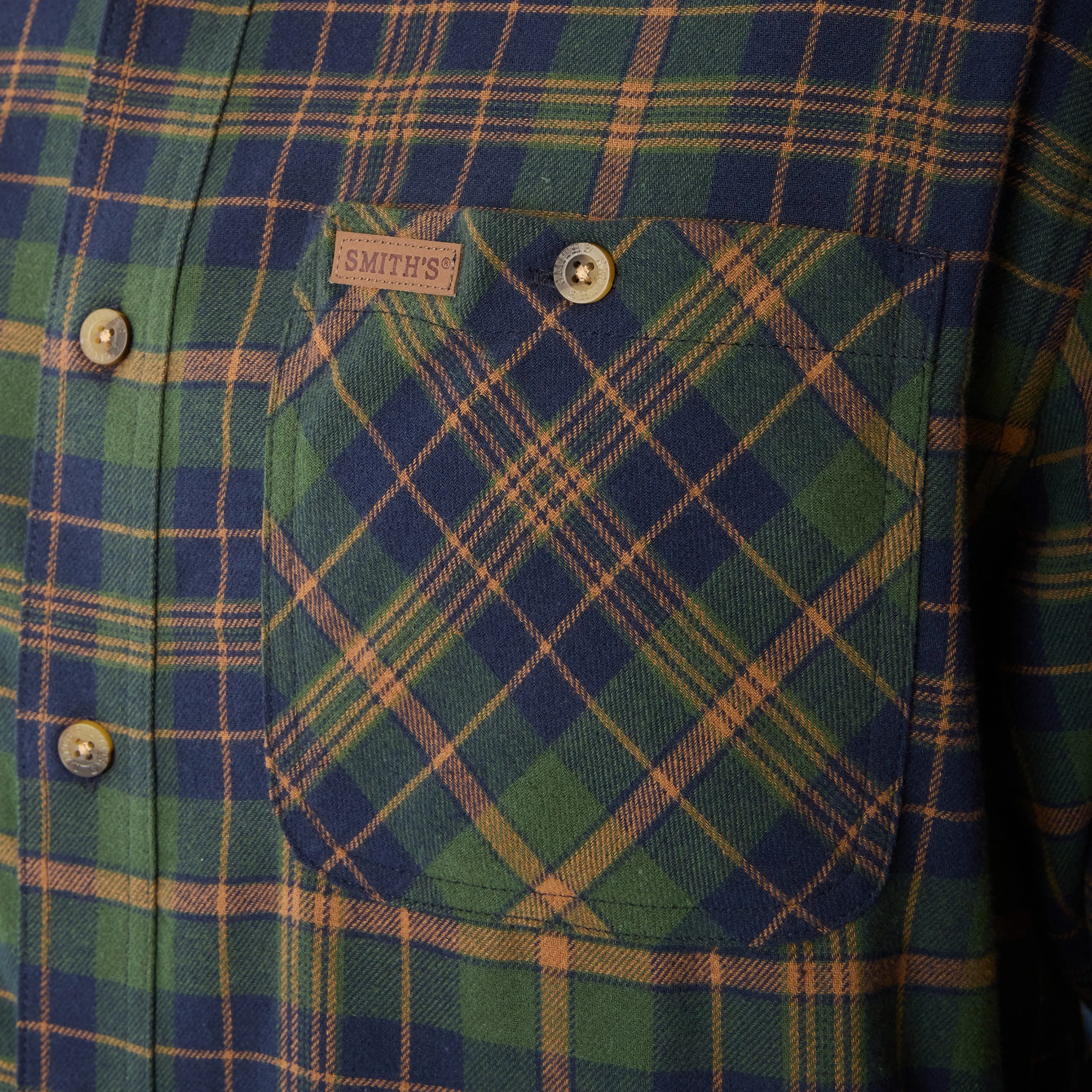 TWO-POCKET BUTTON DOWN FLANNEL SHIRT