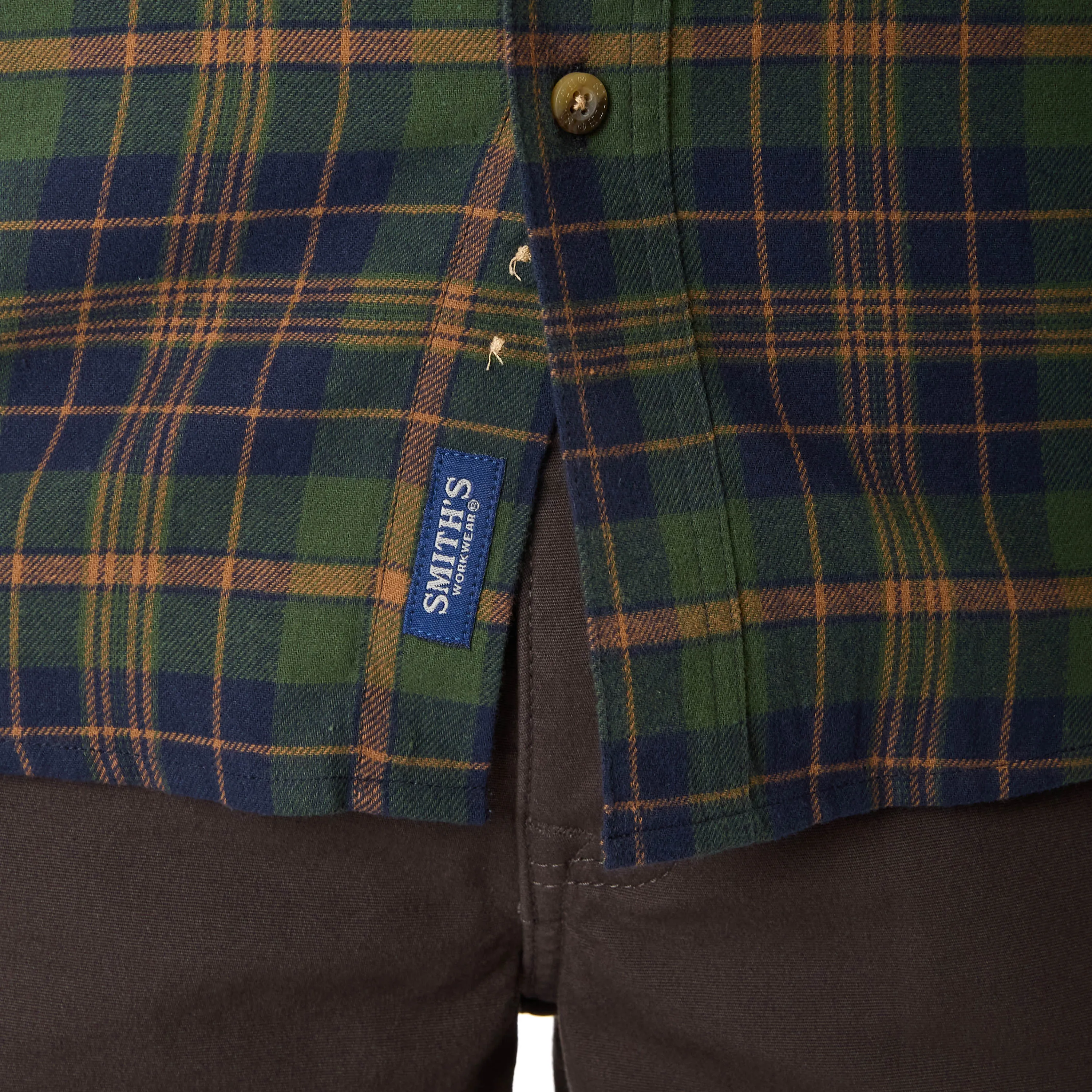 TWO-POCKET BUTTON DOWN FLANNEL SHIRT